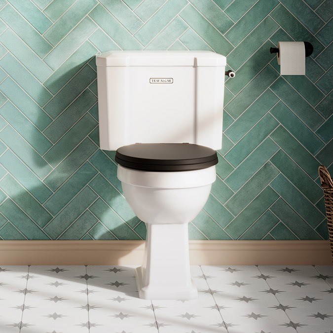 Trafalgar Close Coupled Traditional Toilet - White Ceramic WC with Matt Black Flush & Soft Close Seat - Image 5