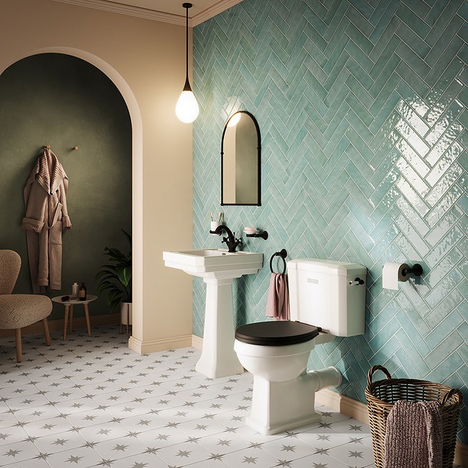 Trafalgar Close Coupled Traditional Toilet - White Ceramic WC with Matt Black Flush & Soft Close Seat - Image 7