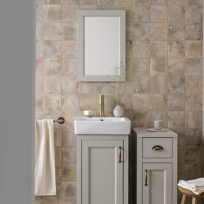 Chatsworth Mirror (600 x 400mm - Grey) - Image 3