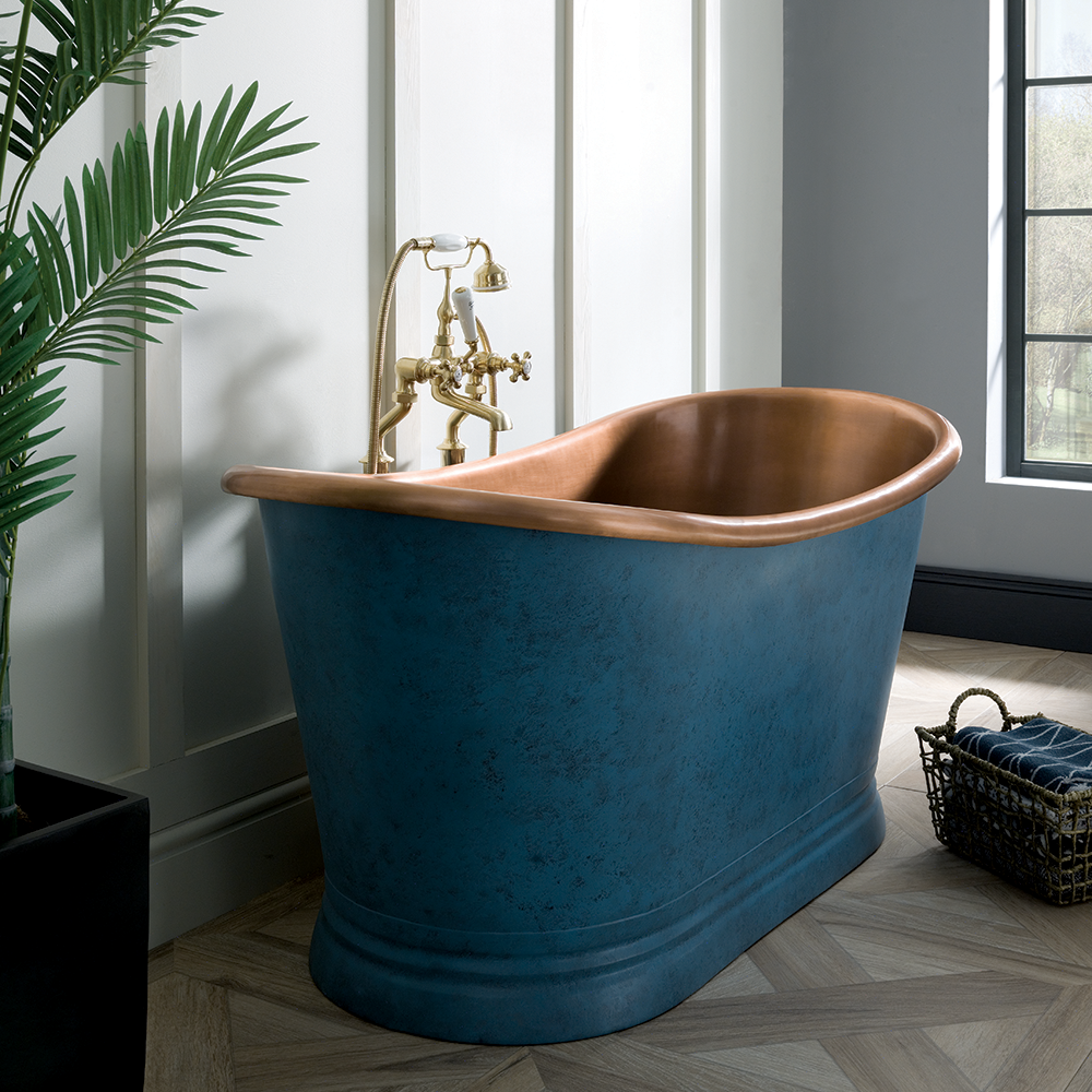 BC Designs 1500mm Copper / Patina Double Ended Freestanding Bath - Image 3