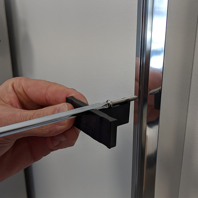 Merlyn IQ 2 Door Offset Quadrant Shower Enclosure - Image 7